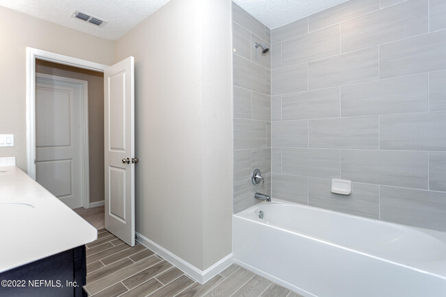 Building Photo - 149 Appleton Ct