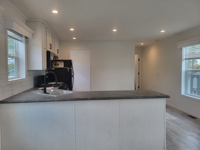 Building Photo - 43 Partridge Ln