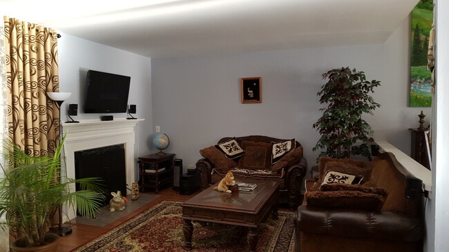 Building Photo - 12520 Fanleaf Ct