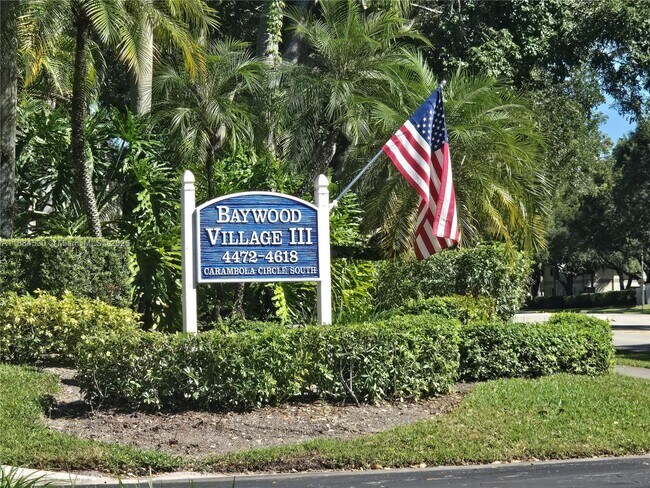 Building Photo - 4599 Carambola Cir S