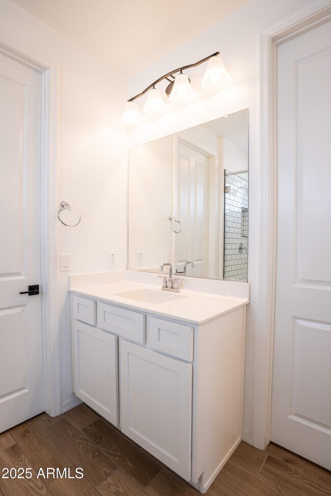 Building Photo - 4368 N Pioneer Dr