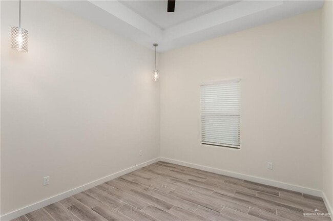Building Photo - 12 Allen Dr
