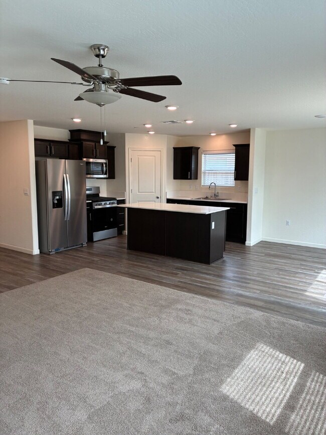 Building Photo - Modern Convenience and Luxury!! Move In Ready with Full Appliance Package!