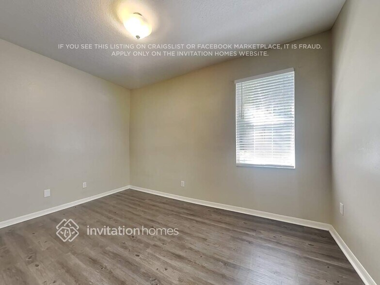 Building Photo - 7118 Bridgeview Dr