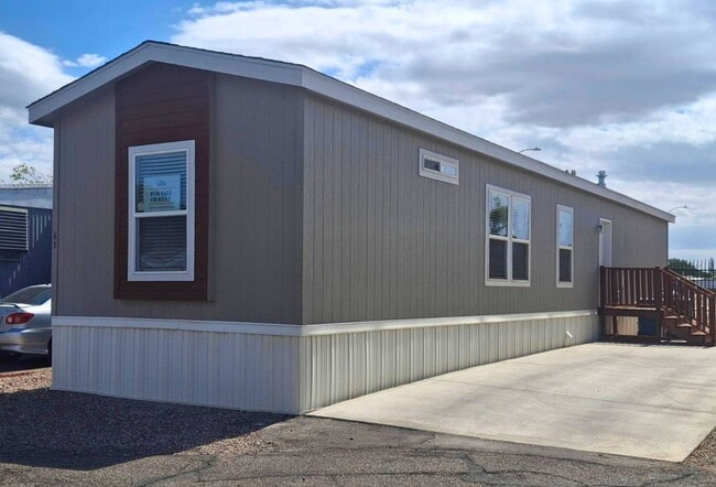 Primary Photo - 4100 N Romero Rd