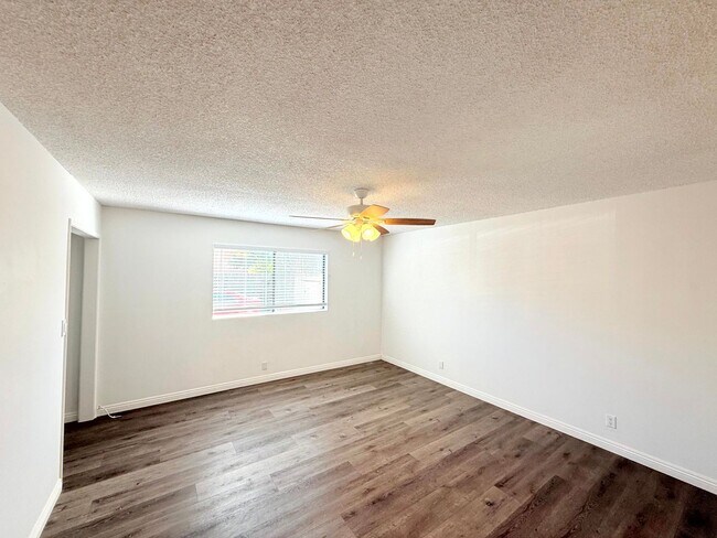 Building Photo - 2506-2508 Norfolk Street