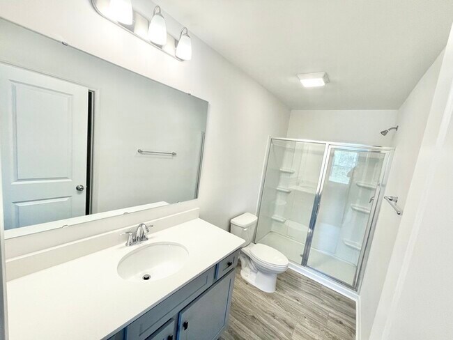 Building Photo - 2 Bedroom Townhome in Lowell (Minutes from I-85)- MOVE IN READY