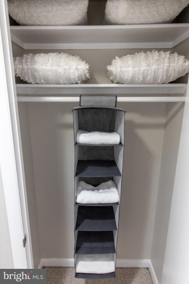 Building Photo - Bright 1BR with Parking Included, Minutes from The Wharf!