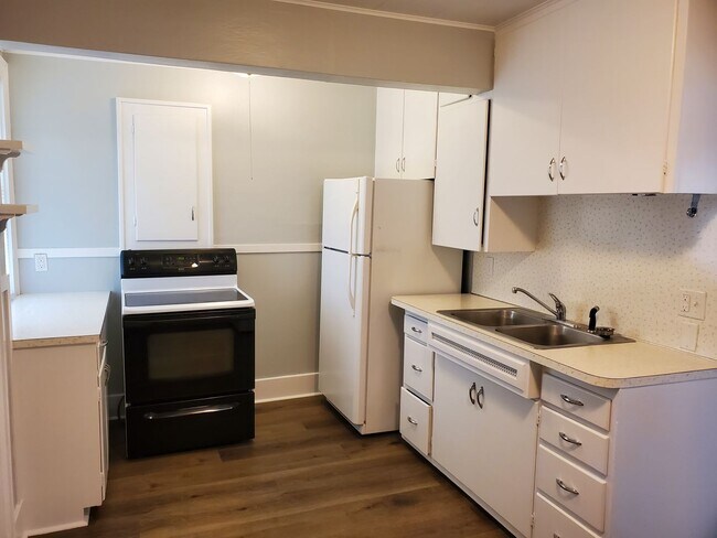 Building Photo - 503 Washington Ave