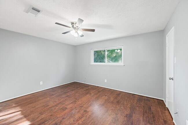 Building Photo - 1363 Westgreen Blvd