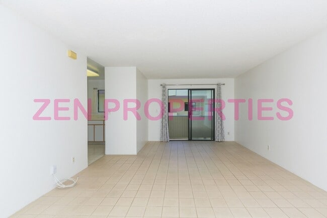 Building Photo - 3 bdrm/ 2.5 bath townhome for rent at Neho...