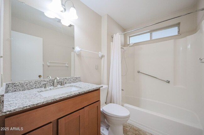 Building Photo - 10832 W Saratoga Cir