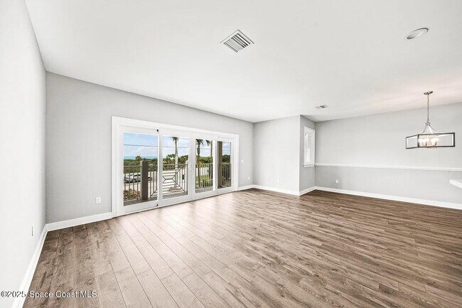 Building Photo - 2552 N Hwy A1A