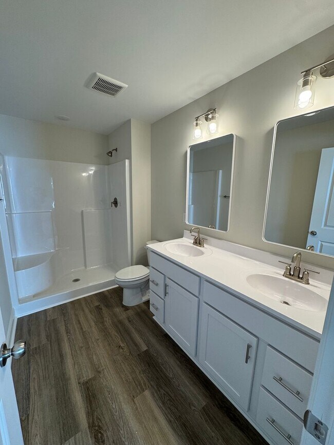 Building Photo - Stunning New Construction Townhome Availab...