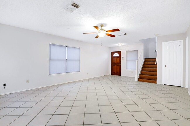 Building Photo - Stunning 3 Bedroom - 2.5 Bath Home for Rent!