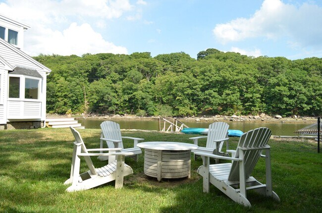 Building Photo - Annisquam Rental on the Water: Chester Square
