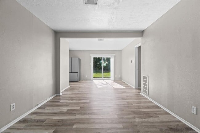Building Photo - 15423 Campden Hill Rd