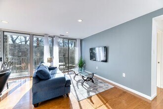 Building Photo - 4420 Briarwood Ct N