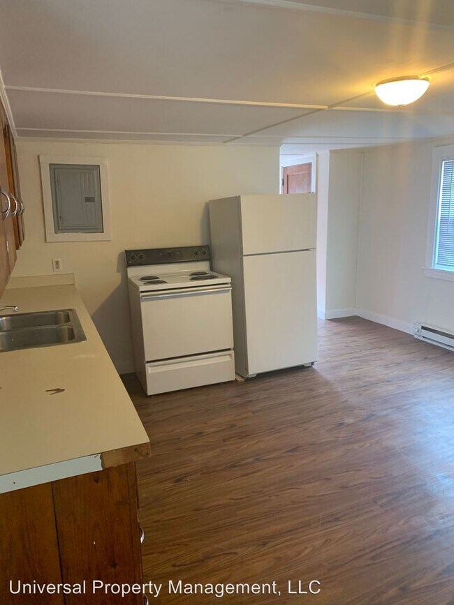 Building Photo - 24 Allen St