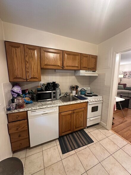 Building Photo - 5 Charlesbank Rd