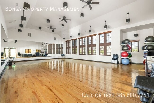Building Photo - 11186 S Windward Ln