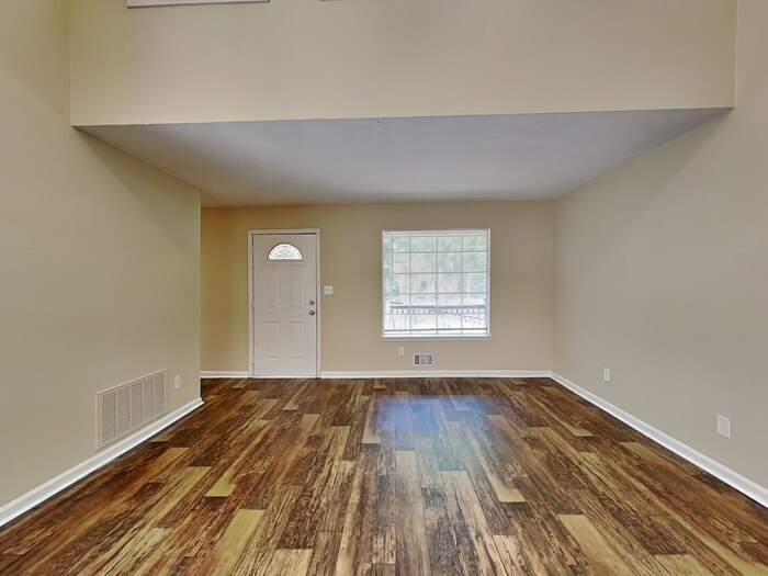 Building Photo - 6928 Cedar Hill Ct