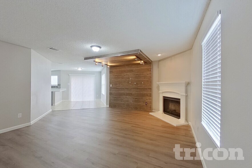 Building Photo - 6209 Winnebago Ct