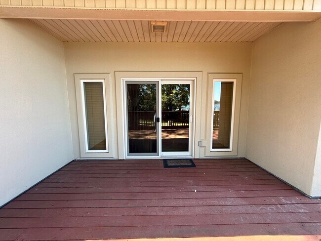 Building Photo - 5 Laguna St