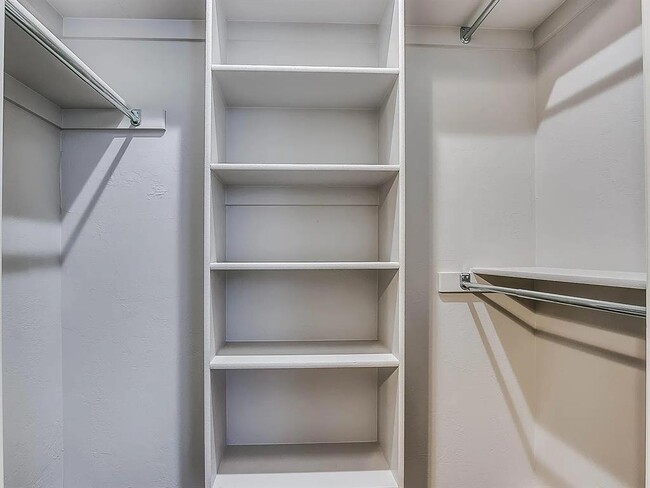 Building Photo - 4609 Castle Bay Cove