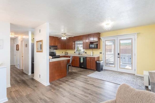 Building Photo - 3 Bedrooms House, Rockingham County