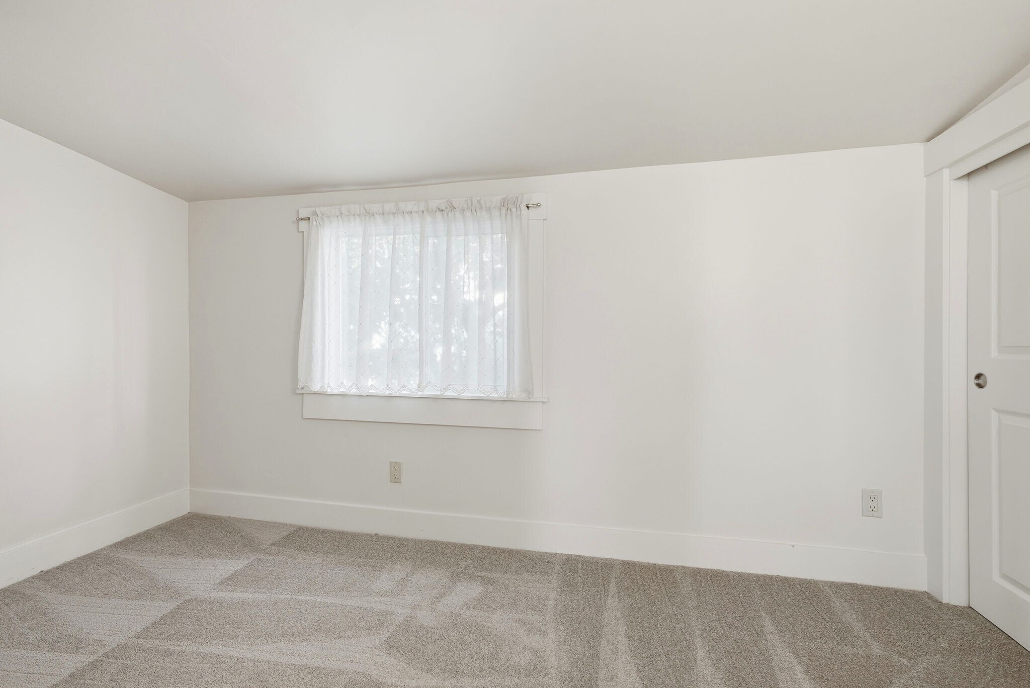 Building Photo - 603 Poplar Ave