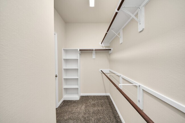 Building Photo - 32903 Silver Mdw Wy