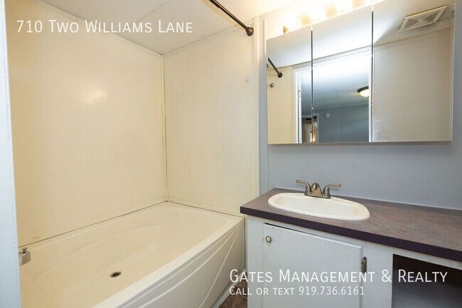 Building Photo - 710 Two Williams Ln
