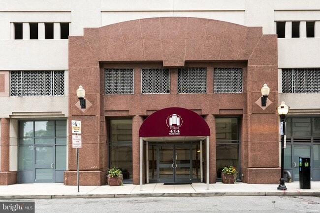 Building Photo - 414 Water St