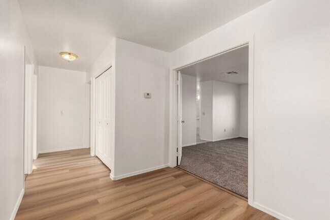 Building Photo - 24110 W Hadley St