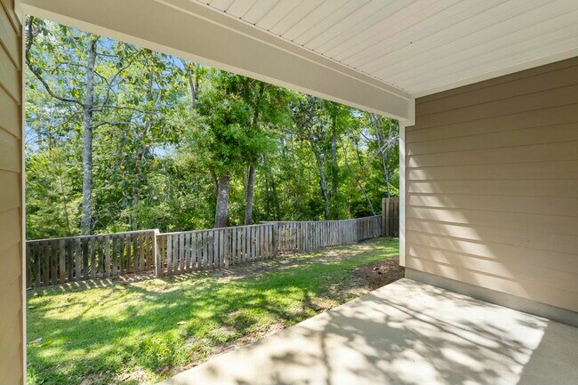 Building Photo - 610 Riverwalk Cir