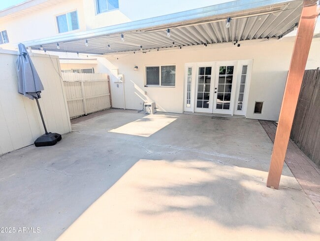 Building Photo - 5922 N 83rd St