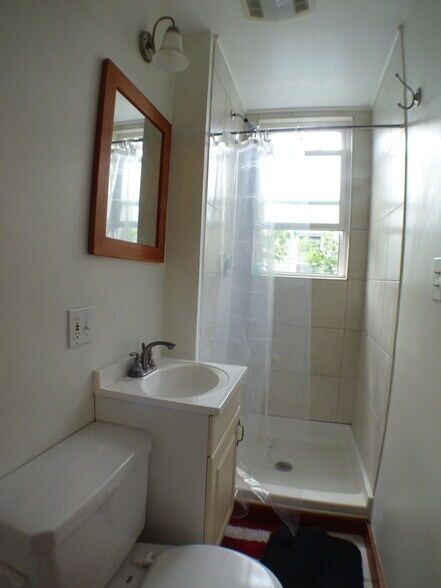 Bathroom 2 - 2 Bay Street