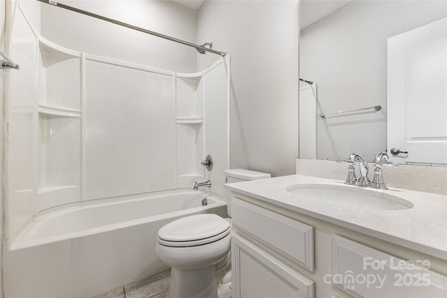 Building Photo - 2523 Grantham Place Dr