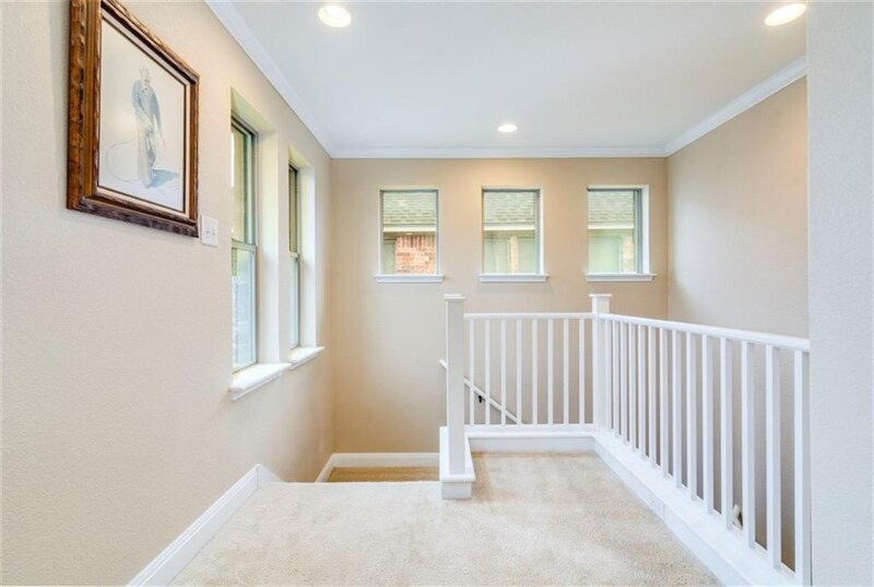 Building Photo - 1229 Yellow Iris Rd