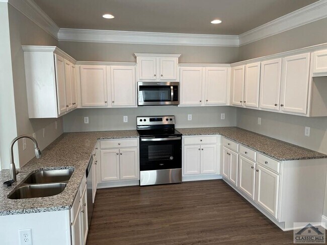 Building Photo - 1271 Towne Square Ct