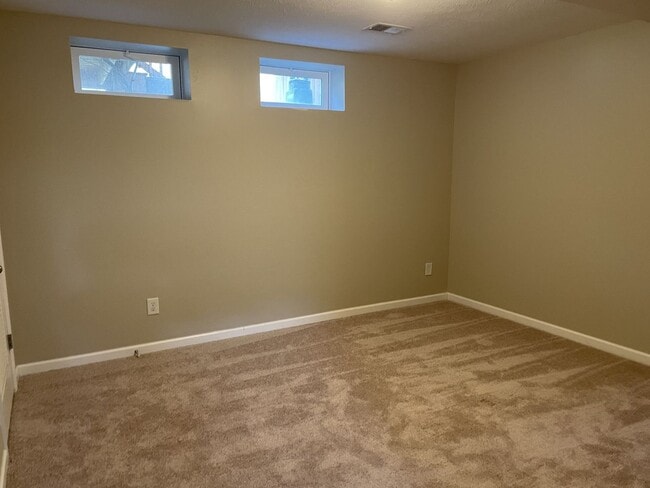 Building Photo - 3 Bedroom/2.5 Bath Townhome in Great Location