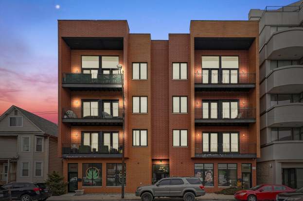 Building Photo - 5010 W Lawrence Ave