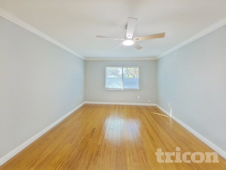 Building Photo - 2008 59th Cir S