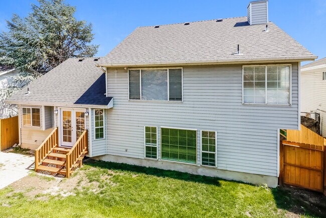 Building Photo - 6166 Eagle Nest Dr