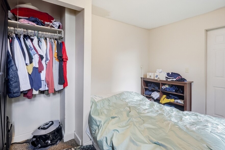 Building Photo - 50 Monmouth St