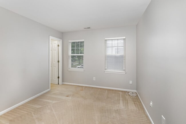 Building Photo - 3727 Bullard St