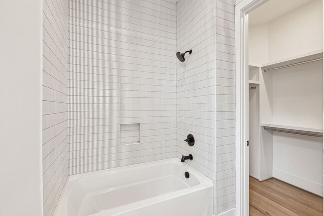 Building Photo - 87 Brookwood Terrace