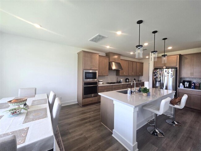 Building Photo - 124 Ribera Dr