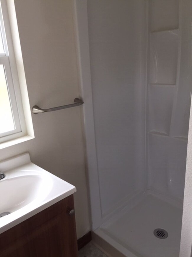Building Photo - STATUS: PENDING APPLICATION-| R118H |